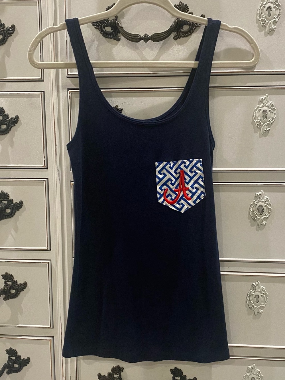 Women’s Atlanta Braves Embroidered Navy Tank